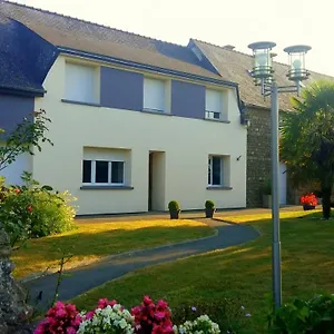 D'hotes La Pinderie Bed and breakfast